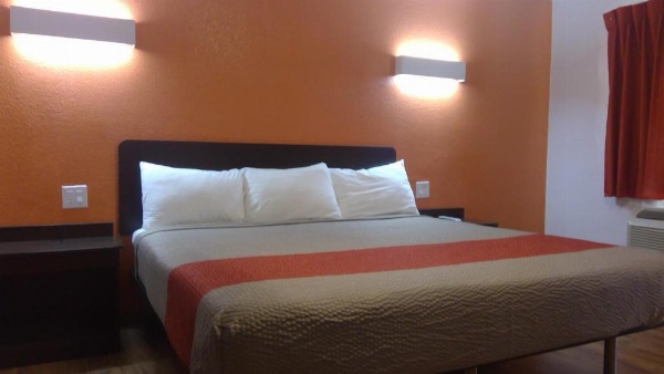 Motel 6-Clovis, NM image 27